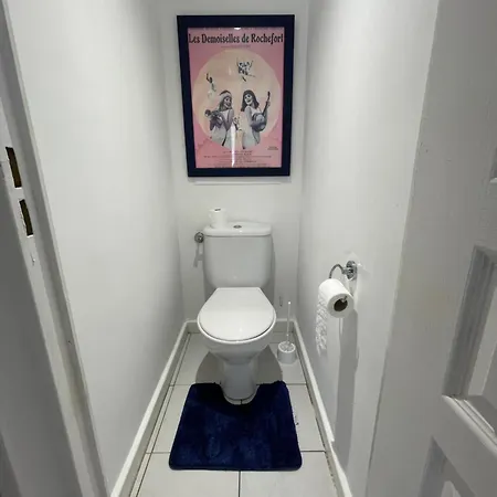 T2 Bord De Piscine 2025 Apartment *